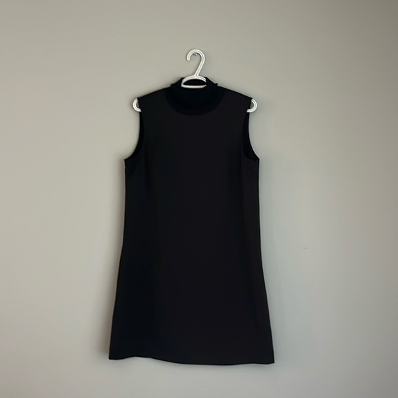 CLUB Monaco Jourdan Turtleneck Shift Dress black size 10 - Picture 2 of 5